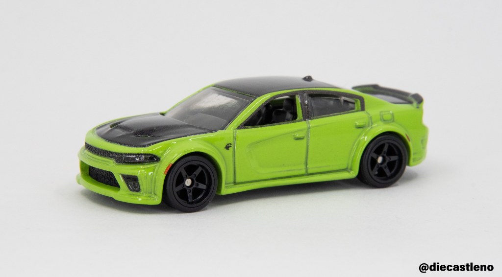 Hot Wheels Dodge Charger Hellcat Widebody in Green