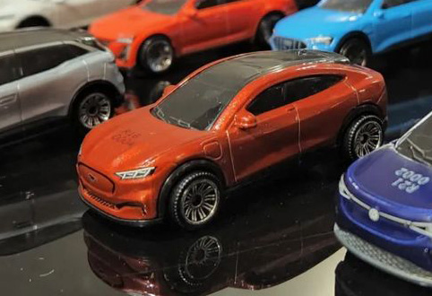 Matchbox Ford Mustang Mach-e