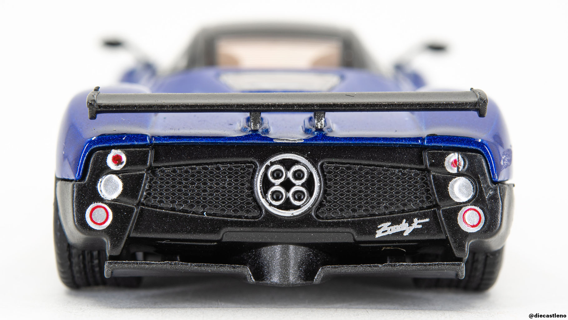 MiniGT Finally Gives the Zonda the Treatment It Deserves