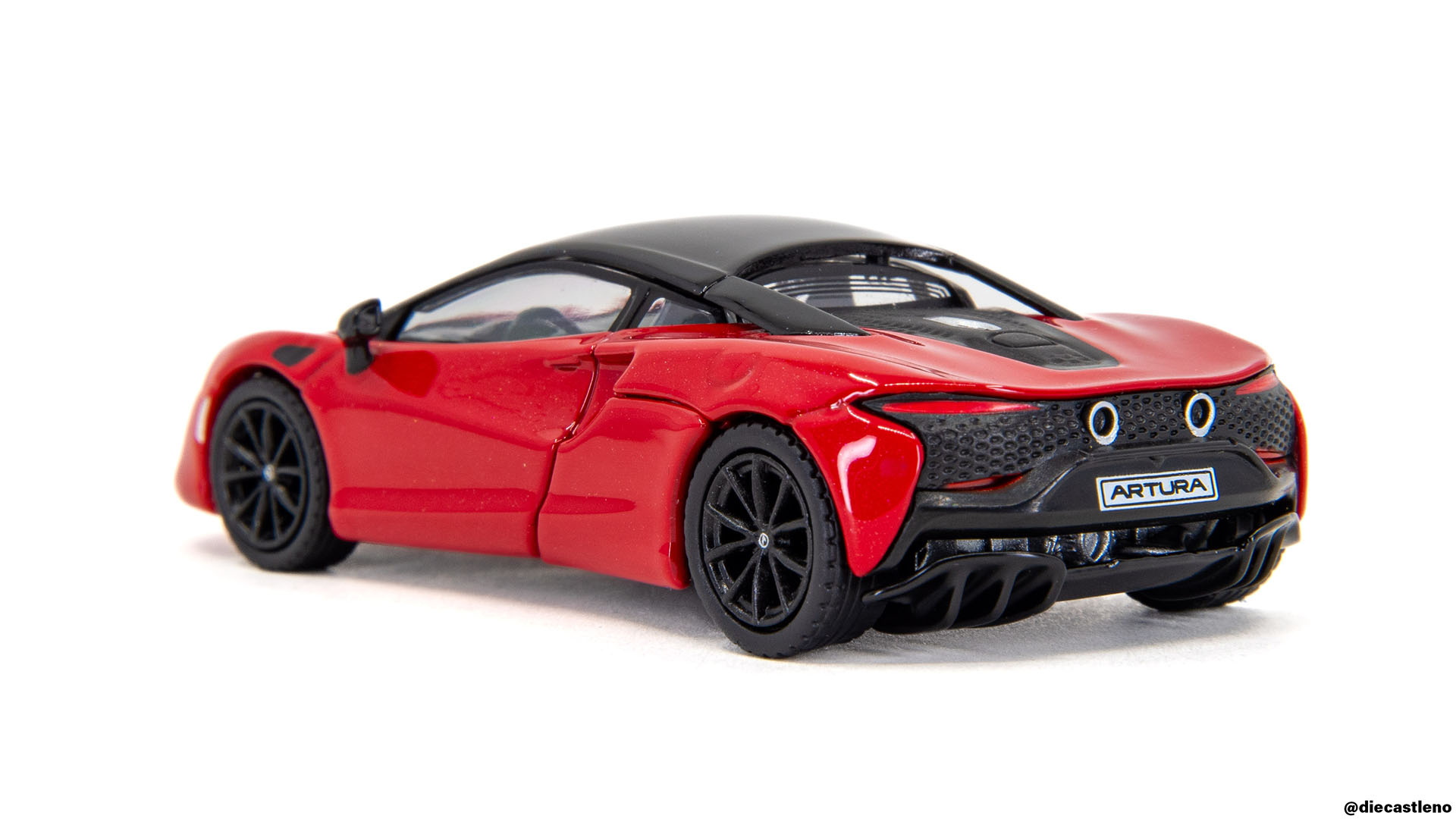 MiniGT's McLaren Artura Brings The Beauty Without The Reliability