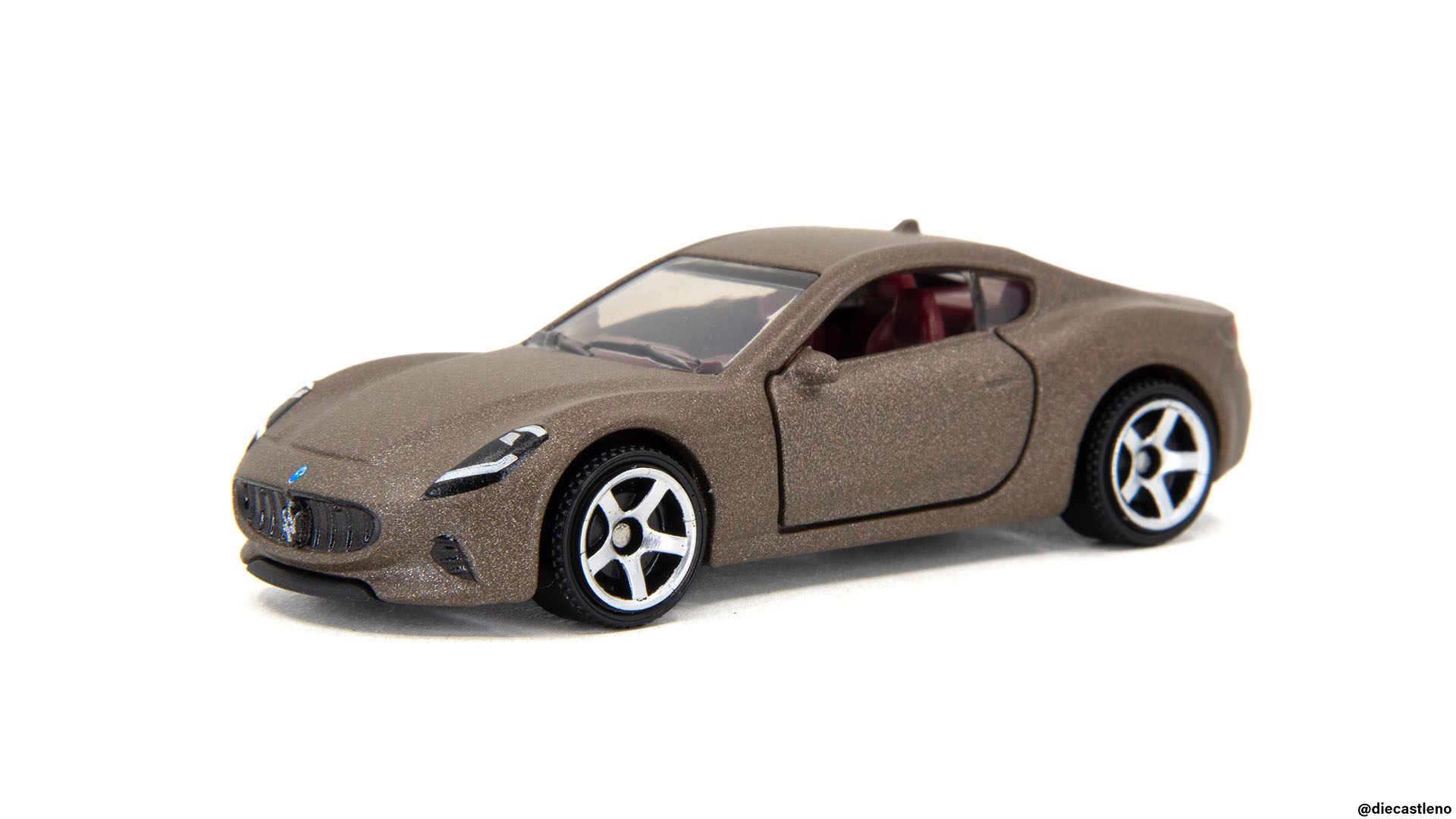 18 Years Later, the Maserati Granturismo Finally Makes Its Way to 1/64