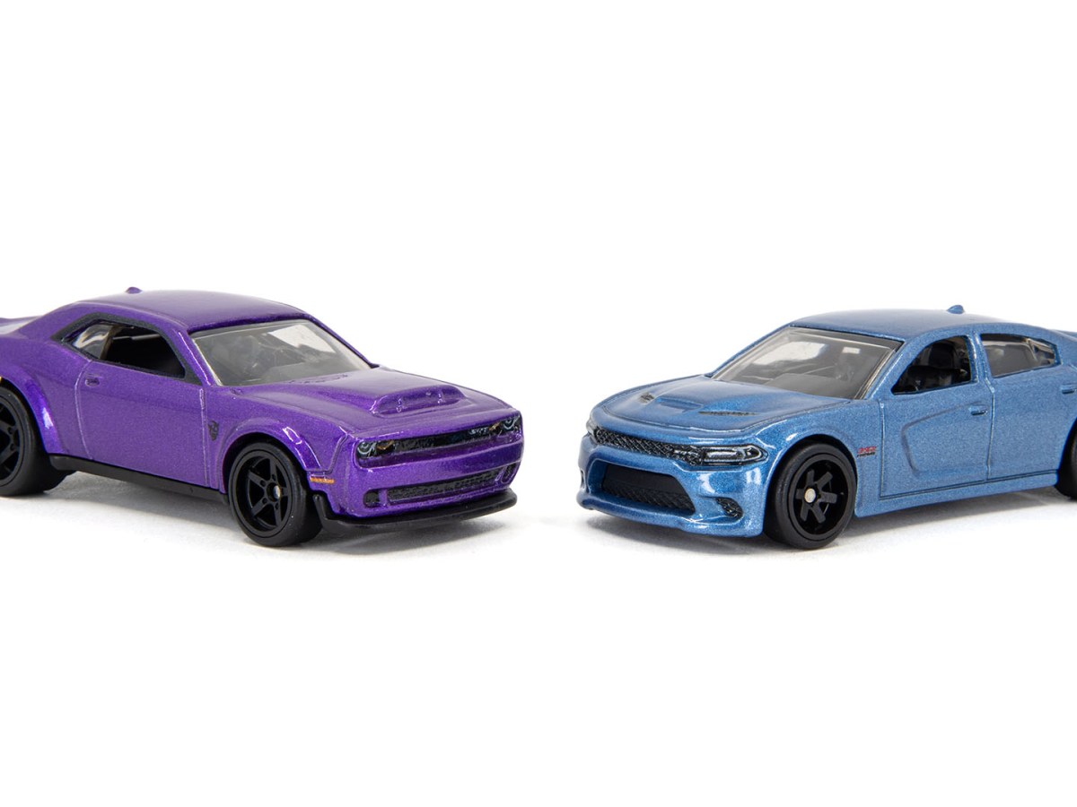 The New Hot Wheels Dodge Charger & Challenger Set is a Rare 2-Pack&nbsp;Win!